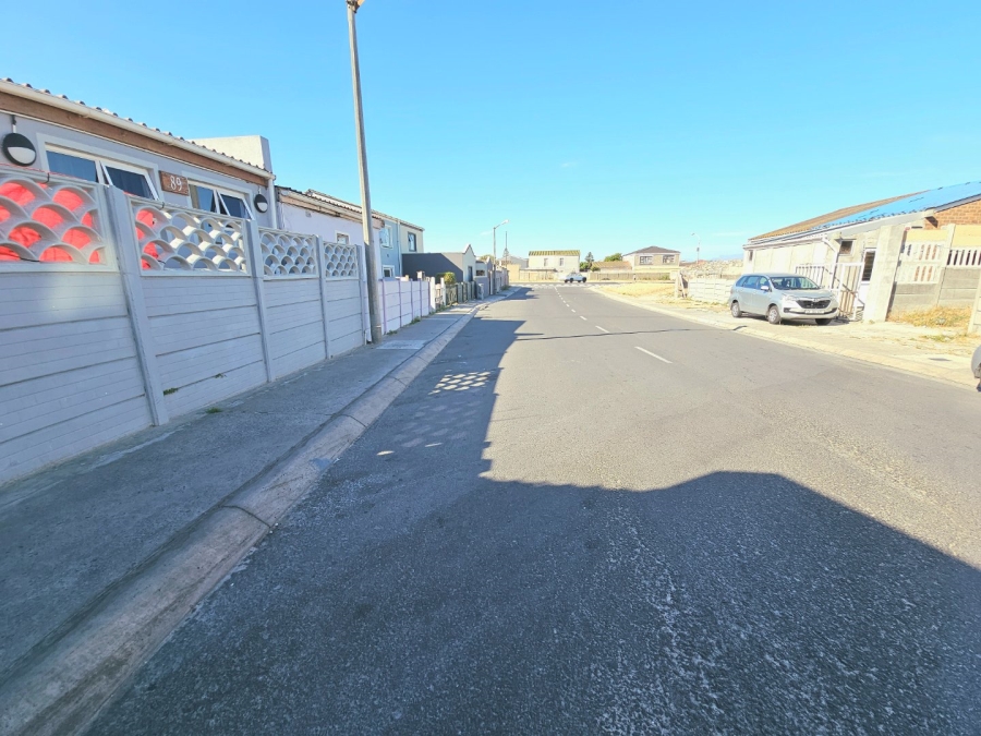 4 Bedroom Property for Sale in Beacon Valley Western Cape